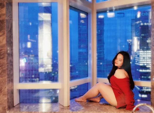 OnlyFans cuenta fluffycurvydoll header 2