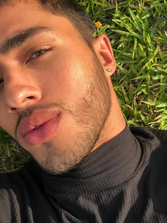 OnlyFans cuenta crissarria header 2