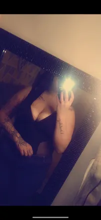 OnlyFans cuenta sarr08 header 1