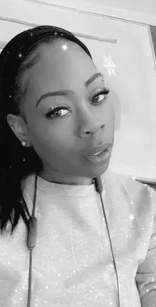 OnlyFans cuenta goldenqueenmac avatar 1