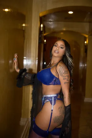 OnlyFans cuenta kashoutkash header 2