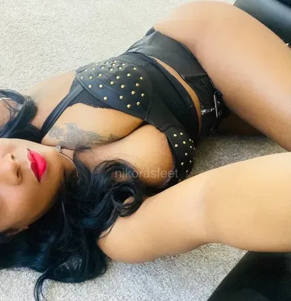 OnlyFans cuenta nikorasfeet avatar 1