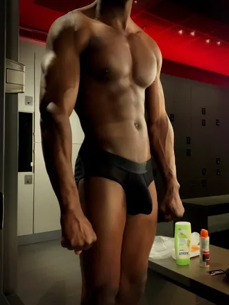 OnlyFans cuenta curtgreen header 2