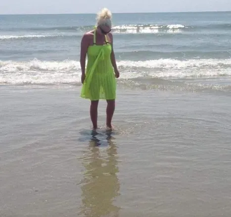 OnlyFans account  beachybombshell avatar 1
