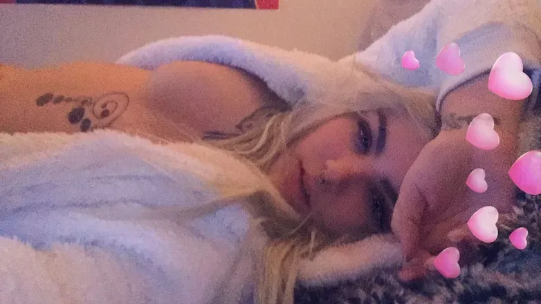OnlyFans account  virginbutt header 2