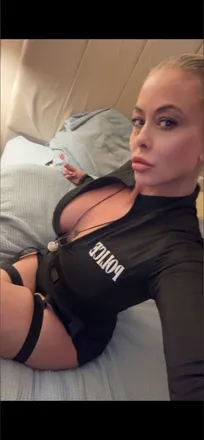 OnlyFans cuenta skye_taylor_xx header 2