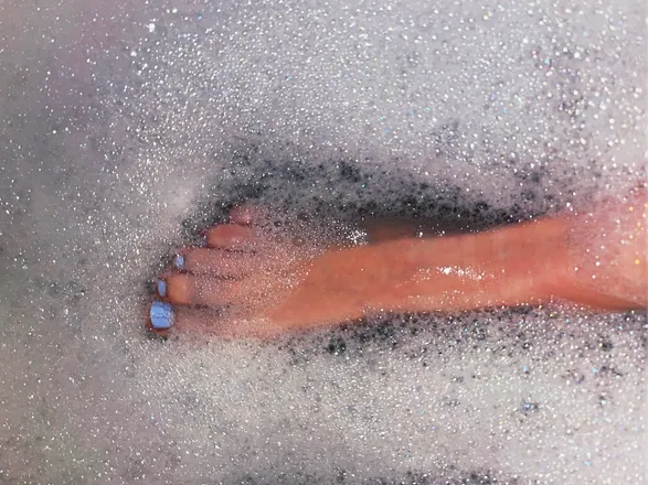 OnlyFans cuenta twentythree_and_feet header 2