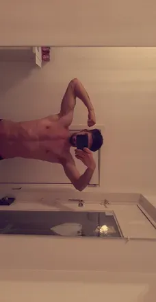 OnlyFans cuenta youurboy avatar 1