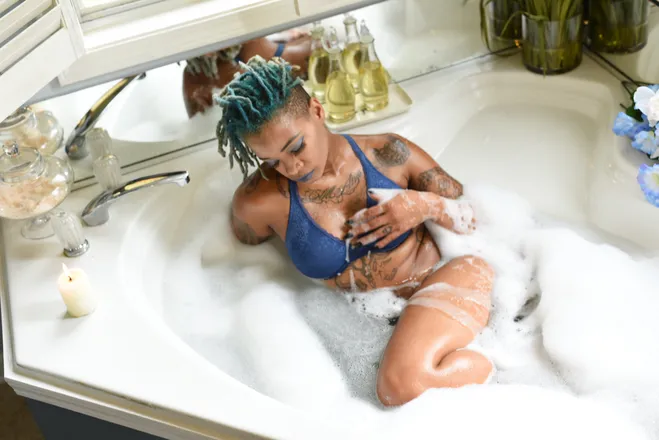 OnlyFans cuenta goddessdeveaux header 2