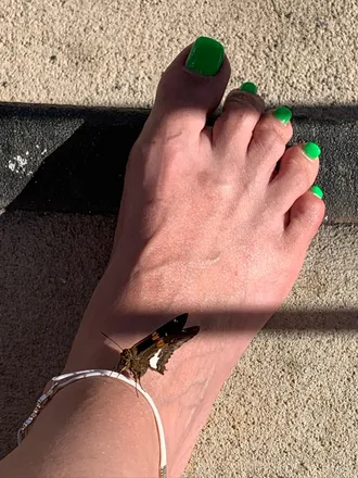 OnlyFans cuenta prettyfeetsosweet header 2