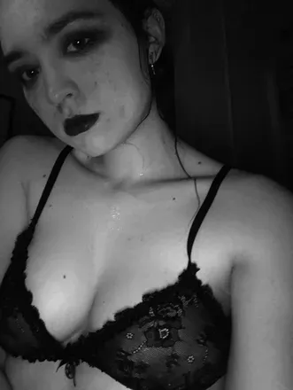 OnlyFans cuenta yeswemust avatar 1