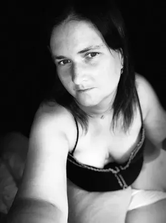 OnlyFans cuenta hothornysarah avatar 1