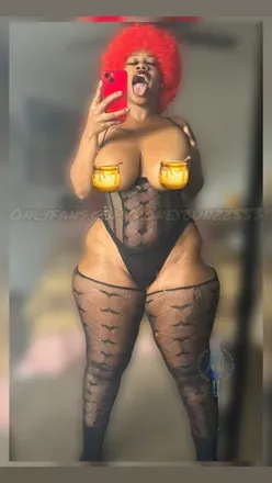 OnlyFans cuenta honeybunzz553 avatar 1
