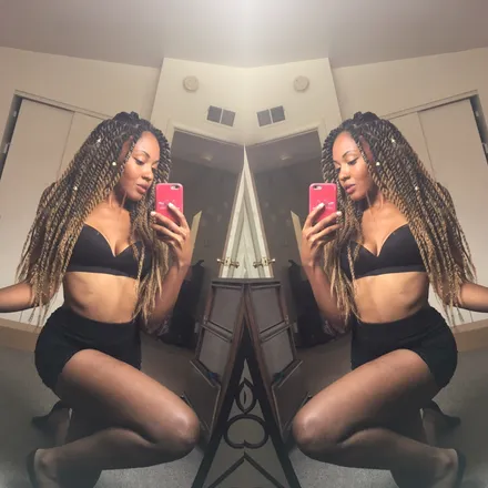 OnlyFans cuenta nefer-tima header 2
