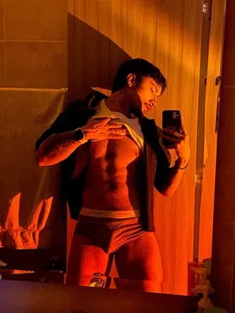 OnlyFans cuenta andrees04 header 2
