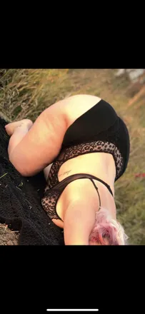 OnlyFans account  freakymess header 2