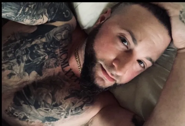 OnlyFans cuenta u223960928 header 2