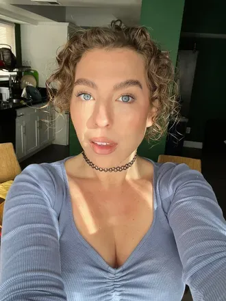 OnlyFans account  yoga-in-bikinigirl avatar 1