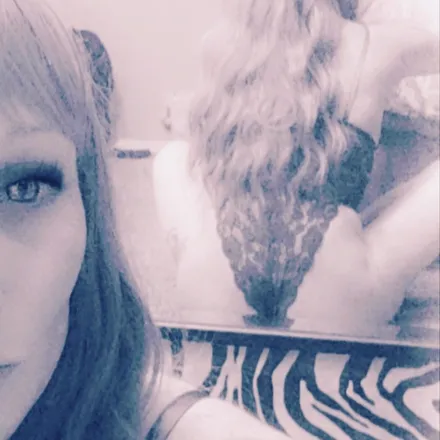 OnlyFans cuenta gingerfire420 header 2