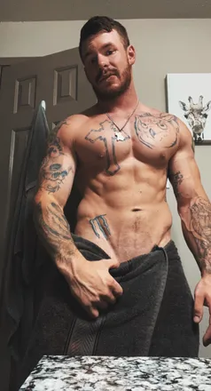 OnlyFans cuenta work.hard.play.harder header 2