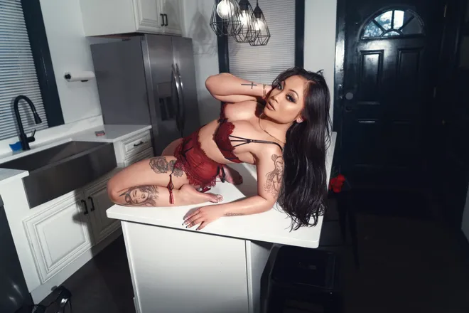OnlyFans cuenta miistymae header 2