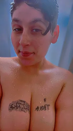 OnlyFans account  queenvelli avatar 1