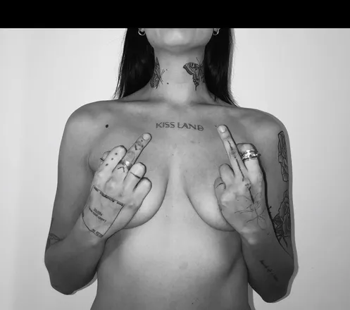 OnlyFans cuenta inappropriate_content header 2