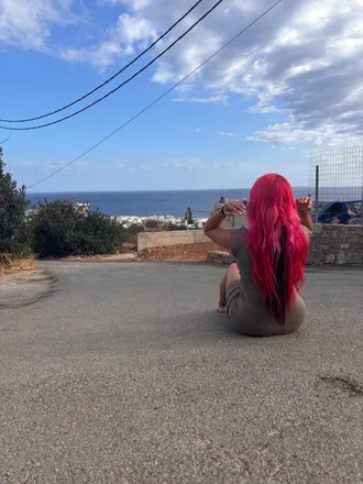 OnlyFans cuenta theredlucyy header 2