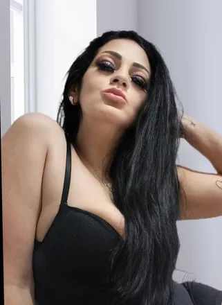 OnlyFans cuenta momoretti header 2