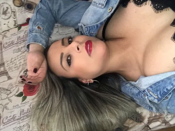 OnlyFans cuenta antonella_blake header 2