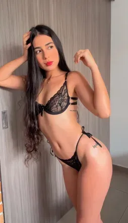 OnlyFans cuenta aly_0622 avatar 1