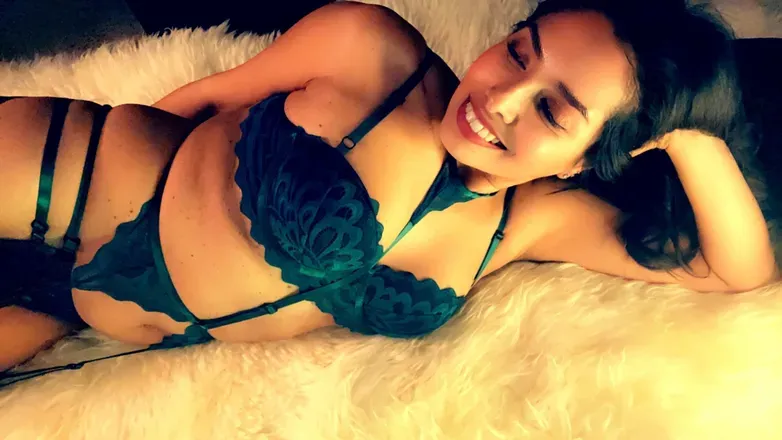 OnlyFans cuenta solstice_qn header 2