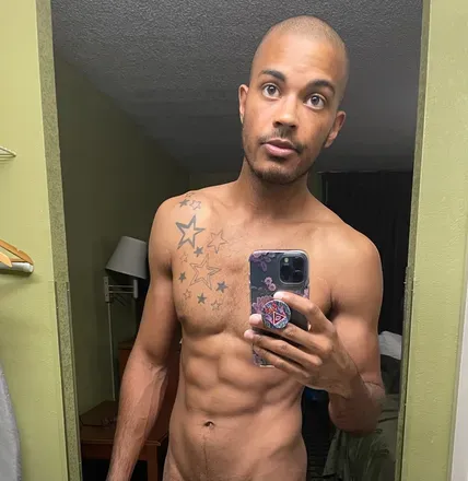 OnlyFans cuenta hungbottomboy avatar 1