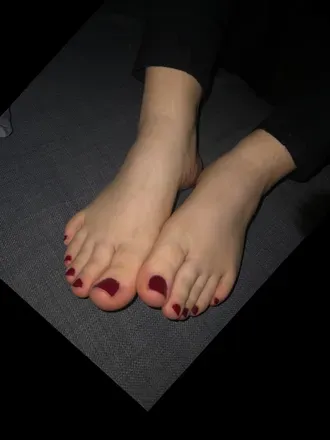 OnlyFans cuenta lovelyfeetforeverything avatar 1