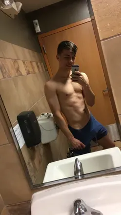 OnlyFans cuenta kc-121 header 2