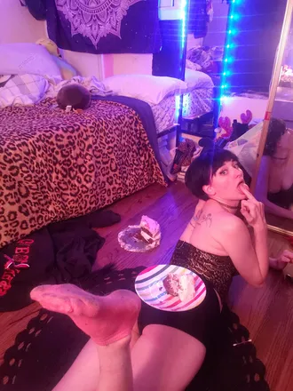 OnlyFans cuenta busybee2121 header 2