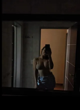 OnlyFans cuenta onlyflorr header 2