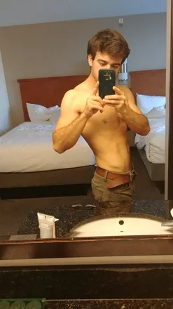 OnlyFans cuenta theallamericanboy26 header 1