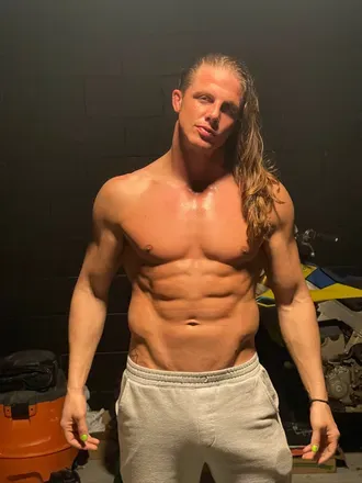 OnlyFans account  mattriddle avatar 1