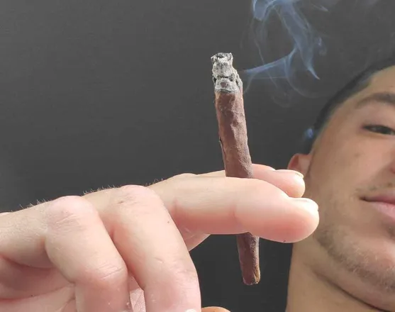 OnlyFans cuenta puff_wellington header 2