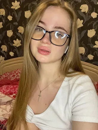 OnlyFans account  vikibounce avatar 1