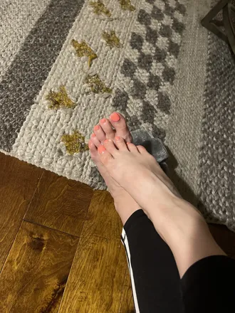 OnlyFans cuenta themysteriousfeet header 2