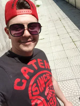 OnlyFans account  flo_flo21 avatar 1