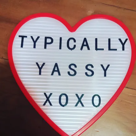 OnlyFans cuenta typicallyyassy header 2