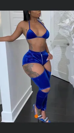 OnlyFans cuenta strawberrypoundcake89 header 2