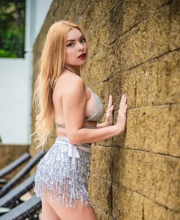 OnlyFans cuenta nelaarias avatar 1