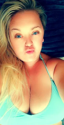 OnlyFans account  thickchickbabe header 2