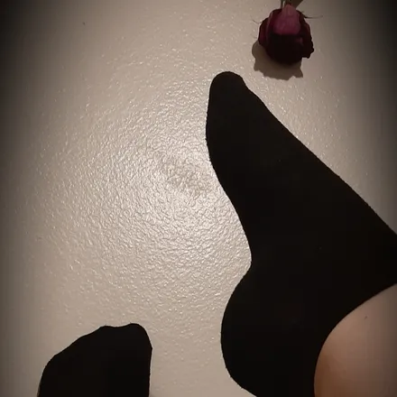 OnlyFans cuenta jewelsfeetlove header 2
