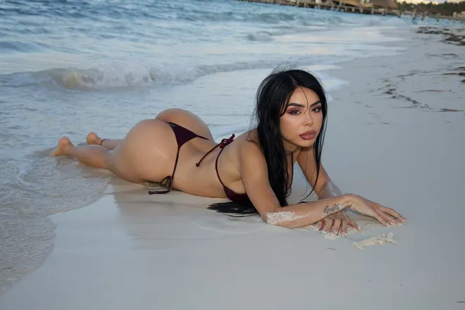 OnlyFans cuenta monibxy header 2