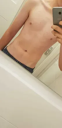 OnlyFans account  twinkbottom20 header 2